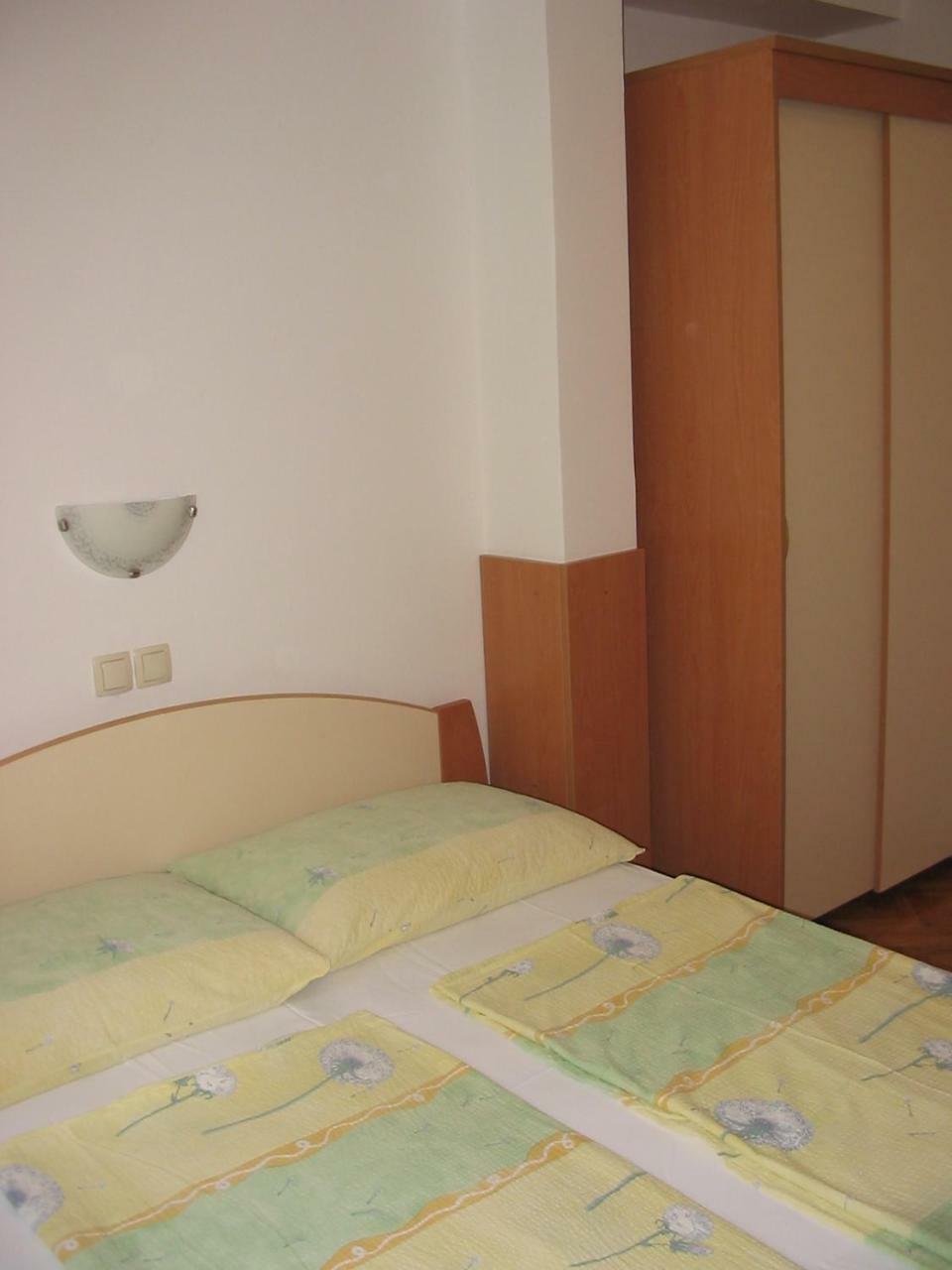 Apartmani Manuela Lopar Værelse billede